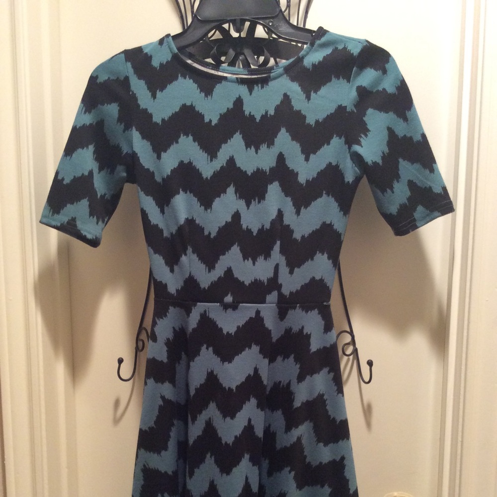 Chevron Print Dress (Jr Girls) Sz XS
